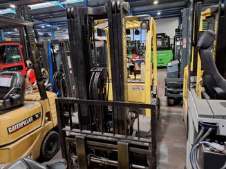 Four wheel front forklift Hyster H3.0FT - 1