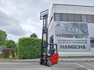 Four wheel front forklift Hangcha AE20C - 6