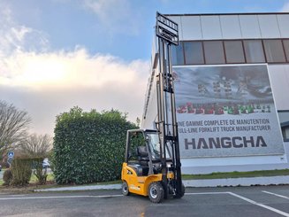 Four wheel front forklift Hangcha XE20Ci