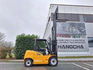 Four wheel front forklift Hangcha XE50i-600