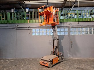 Vertical lift platform JLG TOUCAN DUO