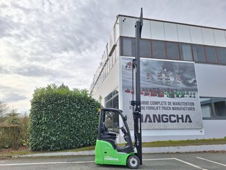 Three wheel front forklift Hangcha XC3-15i -XCY2G-SI