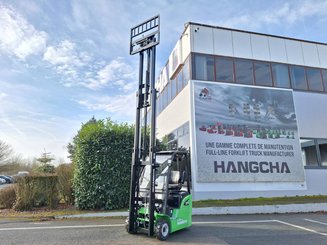 Three wheel front forklift Hangcha XC3-18i (CPDS18-XCC2G-SI)