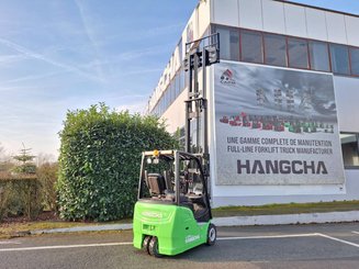 Three wheel front forklift Hangcha XC3-18i (CPDS18-XCC2G-SI)