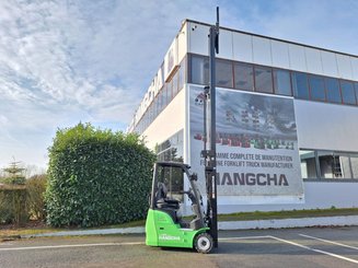 Three wheel front forklift Hangcha XC3-18i (CPDS18-XCC2G-SI)