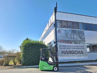 Three wheel front forklift Hangcha XC3-20i (CPDS20-XCC2G-SI)