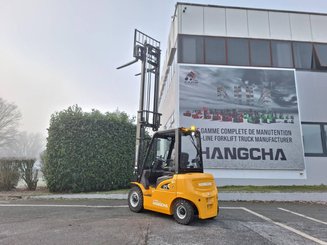 Four wheel front forklift Hangcha XE25i (CPD25-XEY2-SI) - 10
