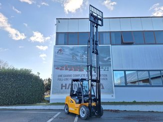 Four wheel front forklift Hangcha XE38i