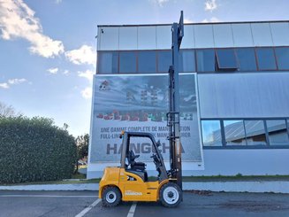 Four wheel front forklift Hangcha XE38i