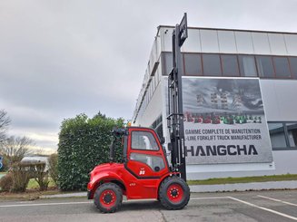 All-terrain forklift Hangcha TT30-4