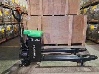 Electric pallet truck Hangcha CBD15-WD-I-WX