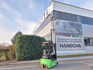Three wheel front forklift Hangcha X3W10-I (CPDS10-XD4-I)