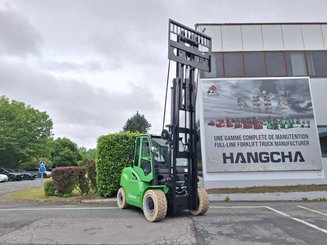 Four wheel front forklift Hangcha XC80i-600 (CPD80-XCY2-SI)