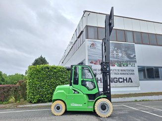 Four wheel front forklift Hangcha XC80i-600 (CPD80-XCY2-SI)