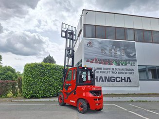 Four wheel front forklift Hangcha XF55D-2 - 10