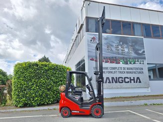 Four wheel front forklift Hangcha XF15G-2