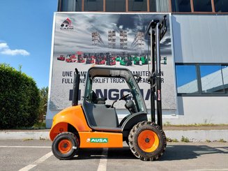 All-terrain forklift Ausa C150H