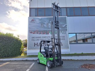 Four wheel front forklift Hangcha XC35i