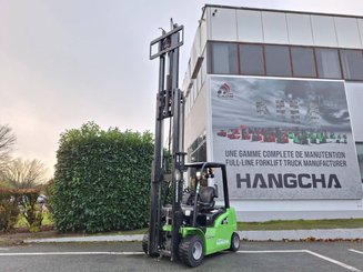 Four wheel front forklift Hangcha XC35i