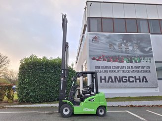 Four wheel front forklift Hangcha XC35i