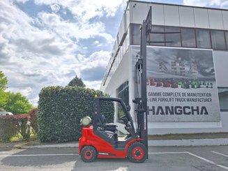 Four wheel front forklift Hangcha XF20G-2 - 9