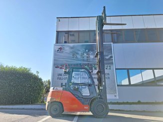 Four wheel front forklift Toyota 408 FD45 N - 9