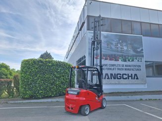 Four wheel front forklift Hangcha A4W35 - 11