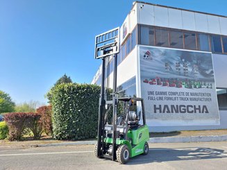 Four wheel front forklift Hangcha AE18-I
