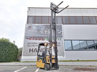 Three wheel front forklift Caterpillar EP16NT - 6