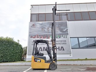 Three wheel front forklift Caterpillar EP16NT - 8