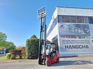 Four wheel front forklift Hangcha XF35D-2