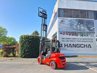 Four wheel front forklift Hangcha XF35D-2