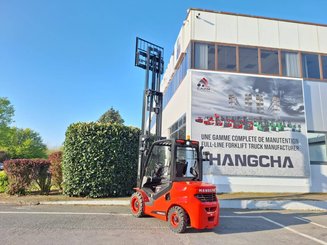 Four wheel front forklift Hangcha XF35D-2