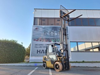 Four wheel front forklift Caterpillar GP35NT