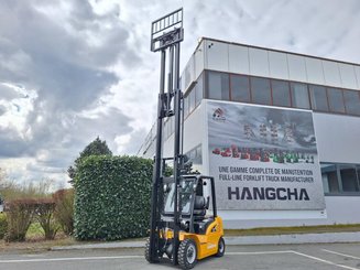 Four wheel front forklift Hangcha XE25i (CPD25-XEY2H-SI)