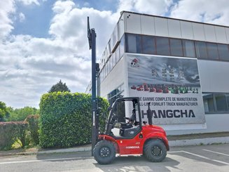 All-terrain forklift Hangcha TT25-4