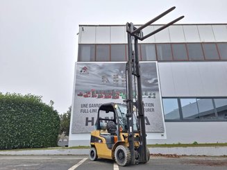 Four wheel front forklift Caterpillar GP25N - 7