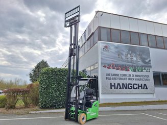 Three wheel front forklift Hangcha XC3-18i (CPDS18-XCC2G-SI)