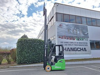 Three wheel front forklift Hangcha XC3-18i (CPDS18-XCC2G-SI)