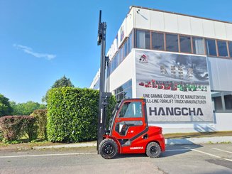 Four wheel front forklift Hangcha XF35D-2