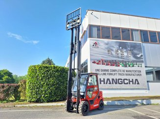 Four wheel front forklift Hangcha XF35D-2