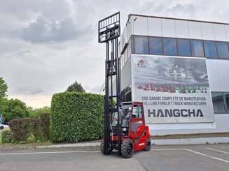 Four wheel front forklift Hangcha XF35D-2