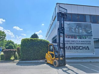 Four wheel front forklift Hangcha XE25i - 7