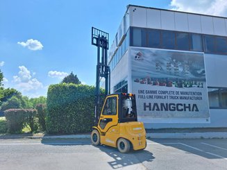 Four wheel front forklift Hangcha XE25i - 10