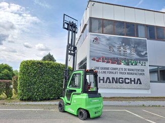 Four wheel front forklift Hangcha AE25-I