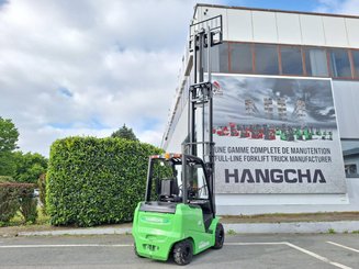 Four wheel front forklift Hangcha AE25-I