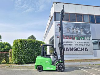 Four wheel front forklift Hangcha AE35-I