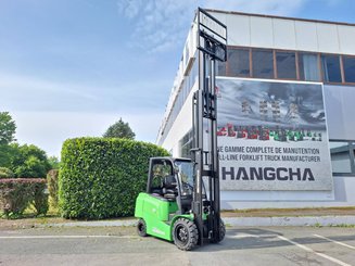 Four wheel front forklift Hangcha AE35-I