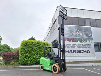 Four wheel front forklift Hangcha AE35-I