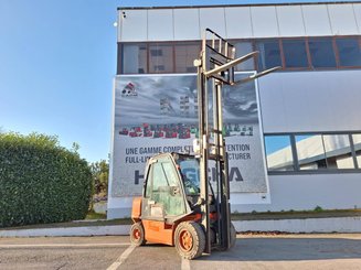 Four wheel front forklift Nissan FGDO2A30Q - 7